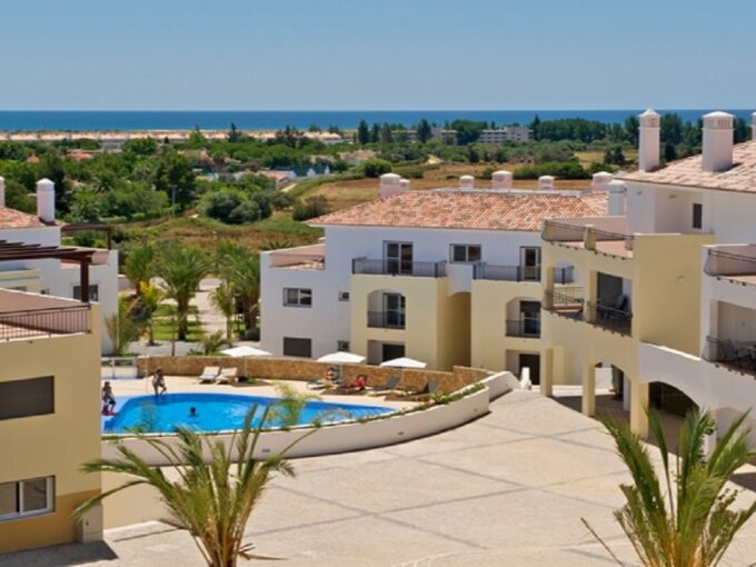2 bed apartment for sale in Cabanas de Tavira, Algarve 3