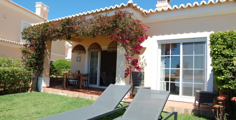 2 bed townhouse for sale in Carvoeiro, Algarve 2