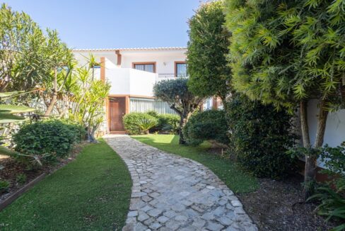 2 bed townhouse for sale in Quinta do Lago, Algarve 1