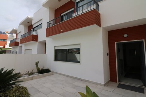 3 bed house for sale in Sao Bras town centre, Algarve 1