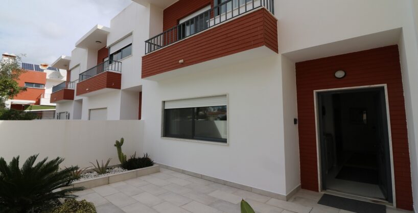 3 bed house for sale in Sao Bras town centre, Algarve 1