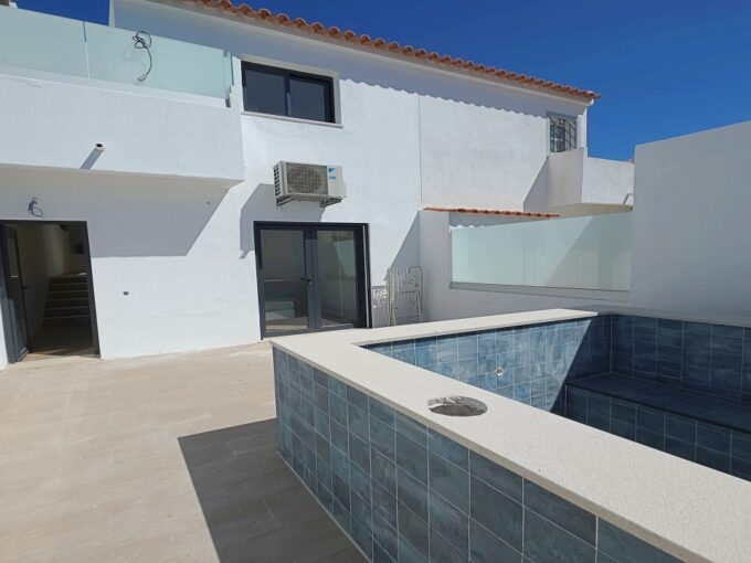 3 bed plus office townhouse for sale in Almancil, Algarve 1