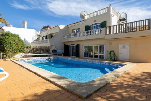 3 bed semi detached villa with pool in Luz, Algarve 1