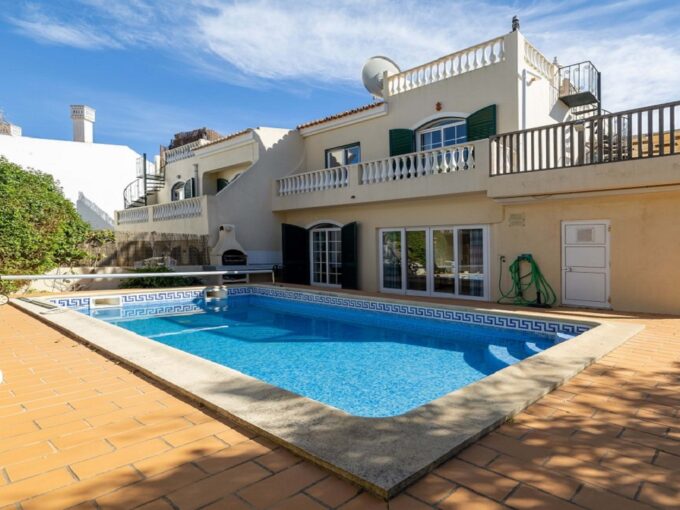 3 bed semi detached villa with pool in Luz, Algarve 1