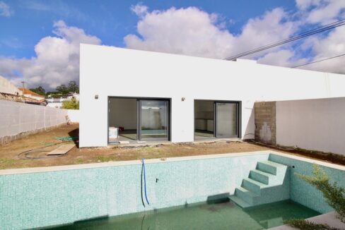 3 bed semi detached villa with pool in Sao Bras, Algarve 1