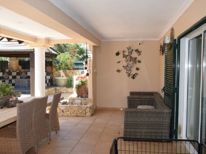 3 bed villa for sale in Gale, Albufeira, Algarve 1