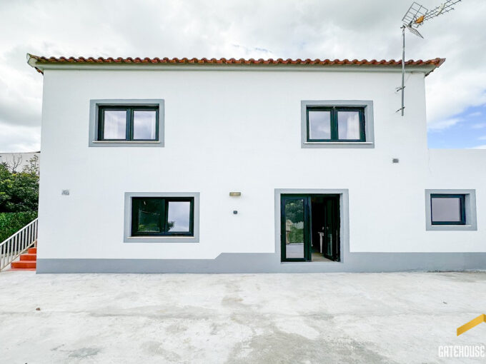 4 bed house with garden in Almancil Algarve 2