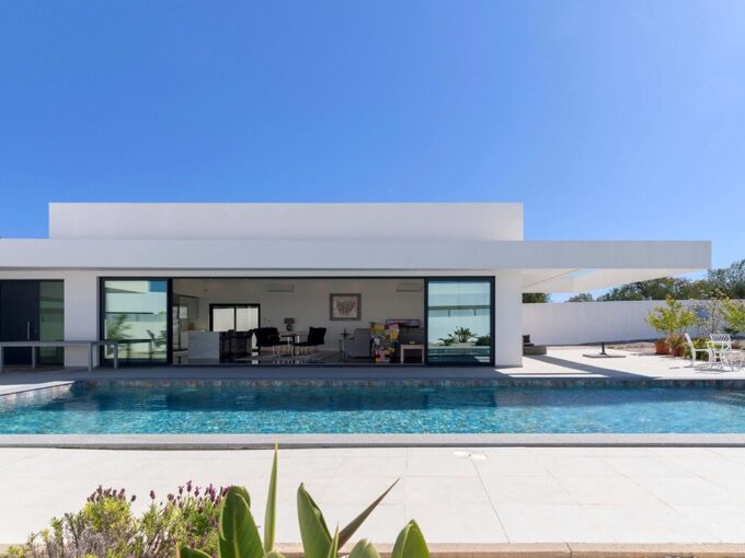 4 bed one level villa in Sao Bras de Alportel, Algarve 1