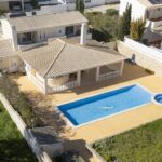 4 bed villa with pool for sale in Luz, West Algarve 1
