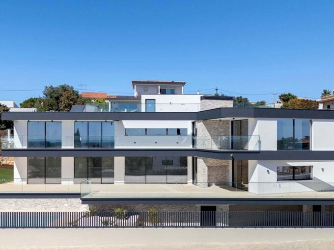 Brand new villa for sale in Almancil 1