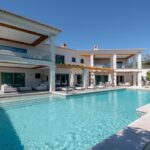 Luxury sea view golf villa in West Algarve for sale 1
