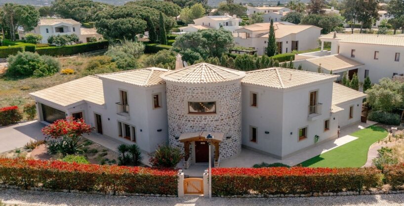 Luxury villa in Alma Verde, Burgau, West Algarve 2