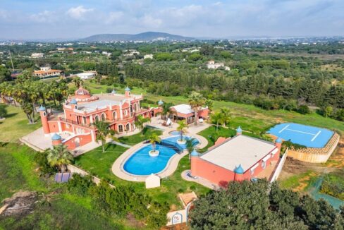 Majestic property estate in 5 hectares in Quarteira, Algarve 1