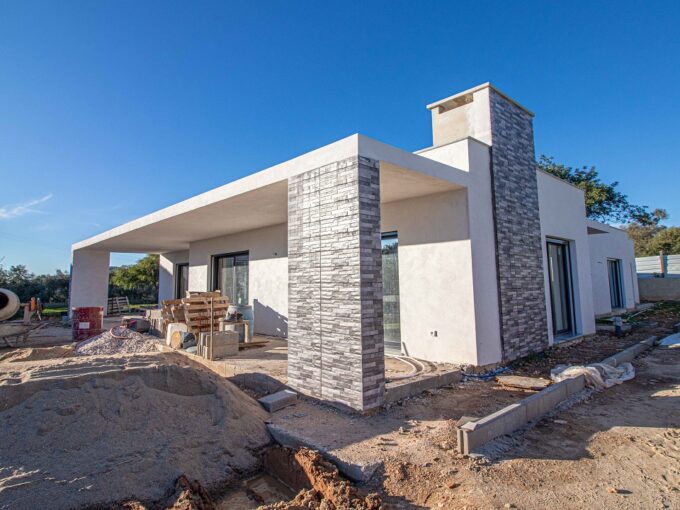 New 3 bed villa in Sitio dos Quartos, Almancil, Algarve 4