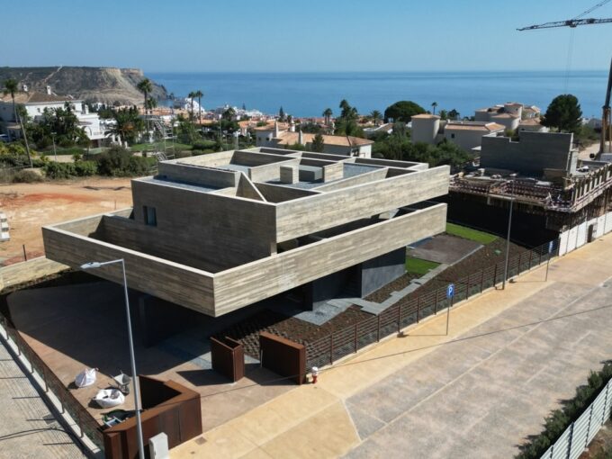 New sea view 4 bed villa for sale in Praia da Luz, Algarve 6