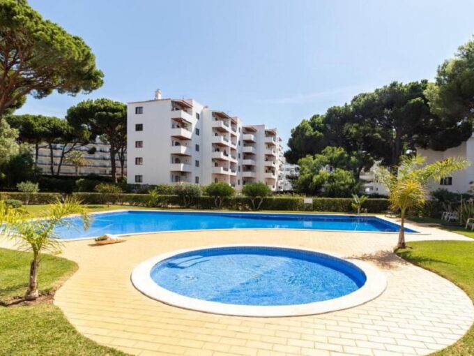 Renovated 1 bed apartment in Vilamoura, Algarve for sale 1