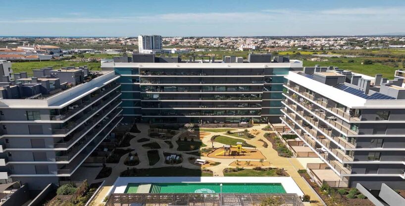 Sea view 3 bed penthouse apartment in Faro, Algarve 1