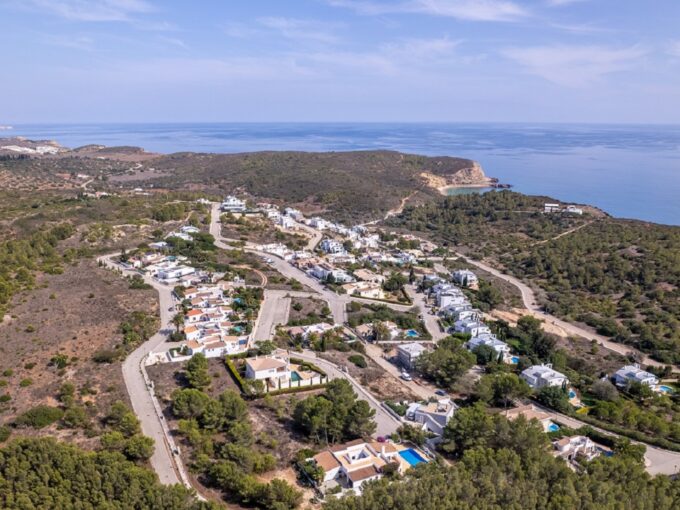 Sea view building land in Quinta da Fortaleza, Burgau 1