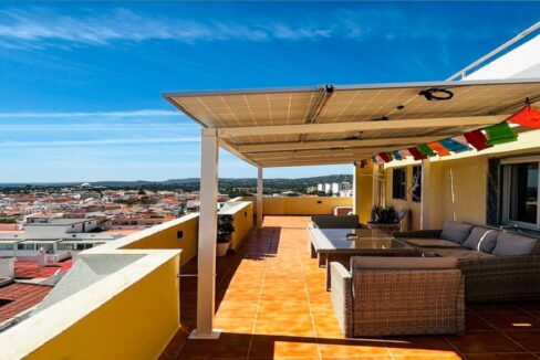 Top floor 2 bed apartment for sale in Loule, Algarve 1