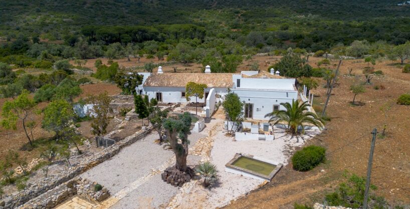 14 bed farmhouse with land in Goldra, Loule, Algarve 1