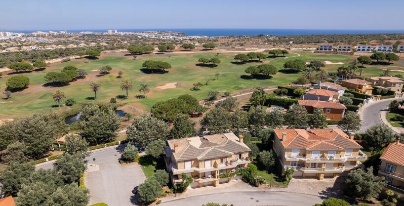 2 bed apartment on Boavista Golf Resort, Lagos 5