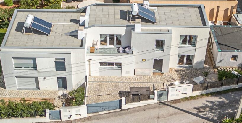 3 bed duplex townhouse in Loule, Algarve 1