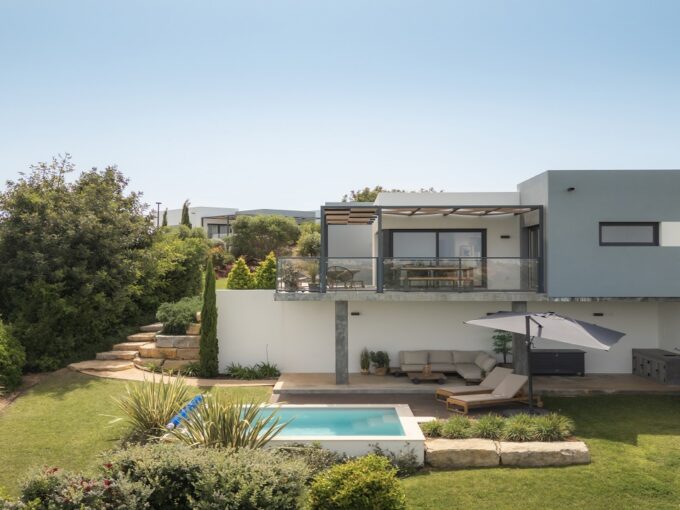 3 bed linked villa in Sesmarias, Carvoeiro, Algarve 1