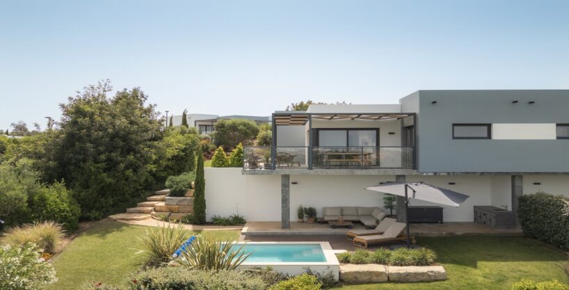3 bed linked villa in Sesmarias, Carvoeiro, Algarve 1