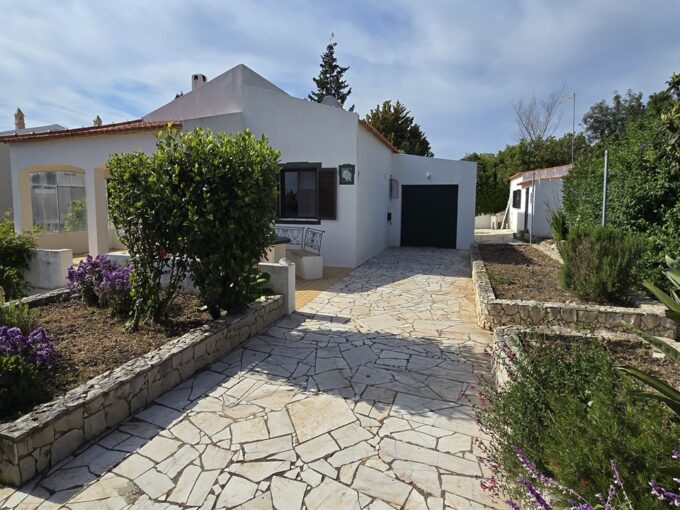 3 bed villa for sale in Carvoeiro 1