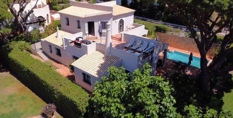 3 bed villa for sale in Dunas Douradas, Vale do Lobo 3