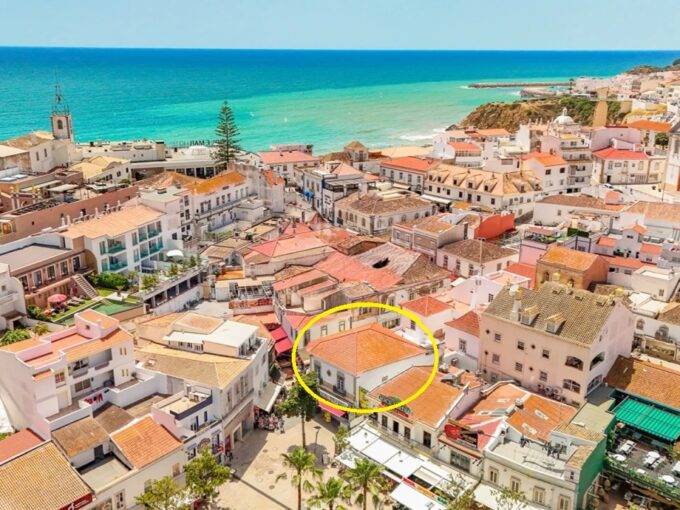 4 bed apartment close to the beach in Albufeira