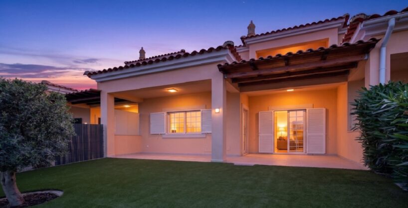 4 bed townhouse including an annexe in Almancil, Algarve 1