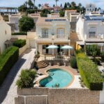 4 bed villa with pool & annexe in Praia da Luz 1
