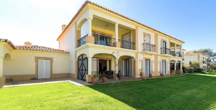 4 owner co ownership 2 bed apartment in Pestana Carvoeiro, Algarve 1