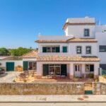 7 bed villa for sale near Olhao, East Algarve 1