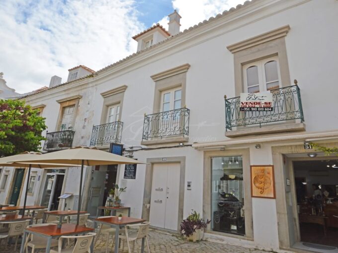 Algarve 2 bed duplex apartment in Tavira centre 1