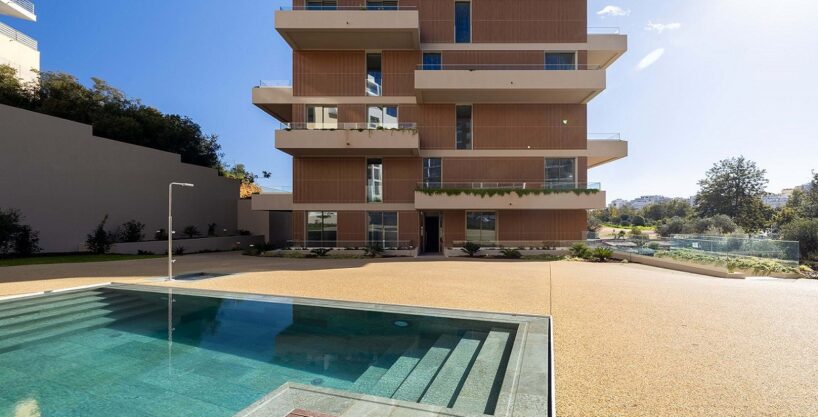 Brand new 2 bed apartment for sale in Praia da Rocha, Algarve 6