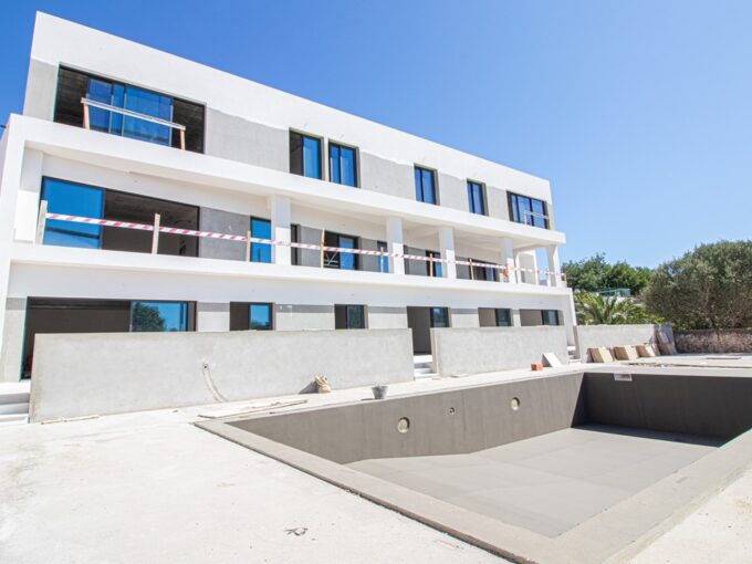 Brand new apartment for sale in Almancil Algarve 1