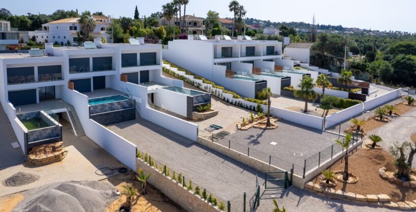 Brand new houses in Almancil 2