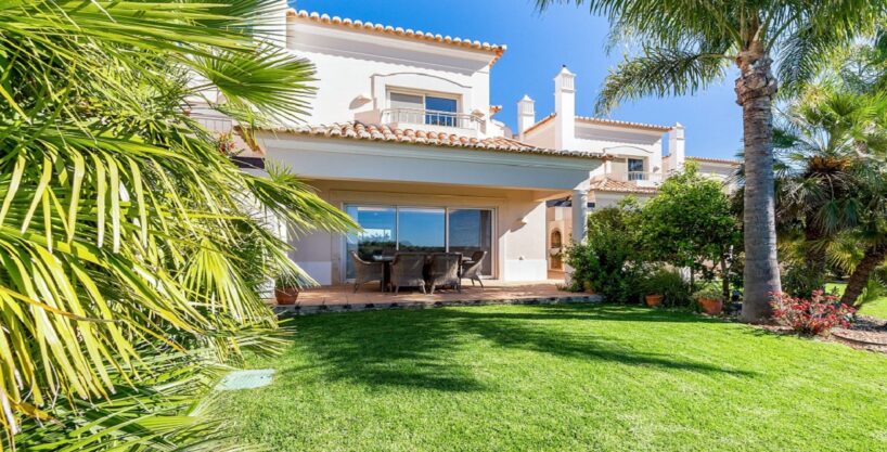 Fractional ownership 2 bed townhouse in Carvoeiro, Algarve 1