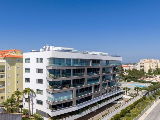 Sea view 3 bed apartment for sale in Lagos, Algarve 1