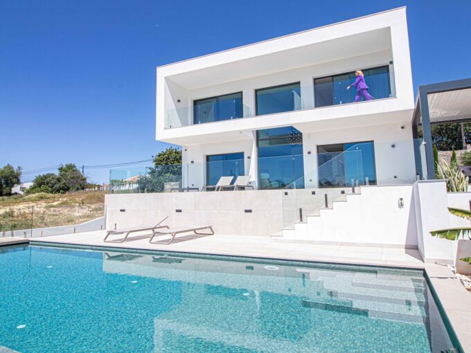 Sea view 5 bed villa in Sao Clemente, Loule, Algarve 1