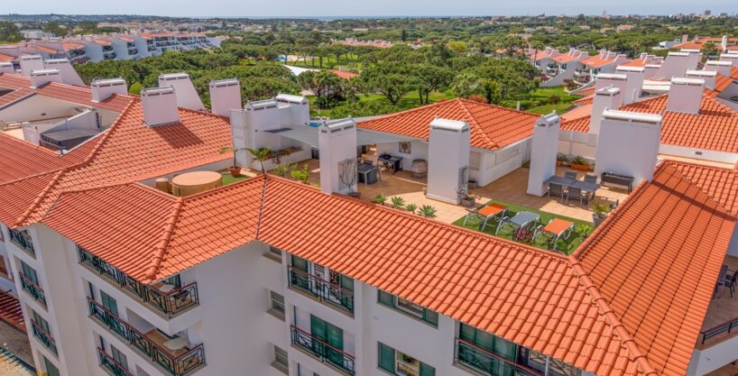 Vila Sol Golf top floor 2 bed apartment with roof terrace 1
