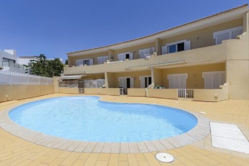 1 bed beach apartment in Praia da Luz, Algarve 1