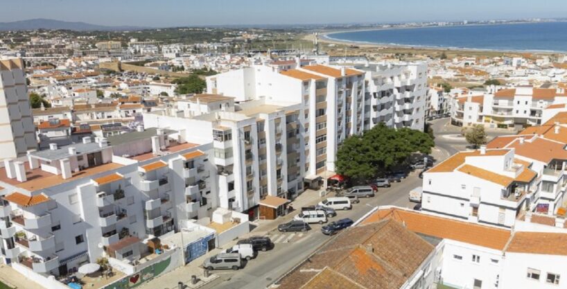 3 bed apartment for sale in Lagos, Algarve 1