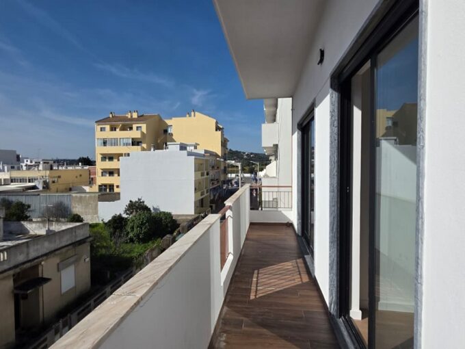 3 bed apartment for sale in Loule, Algarve 3