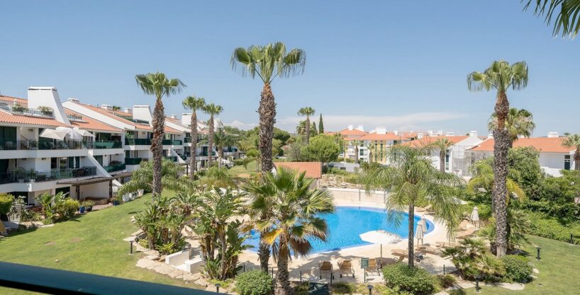 3 bed apartment for sale in Vila Sol Golf Resort, Algarve 2