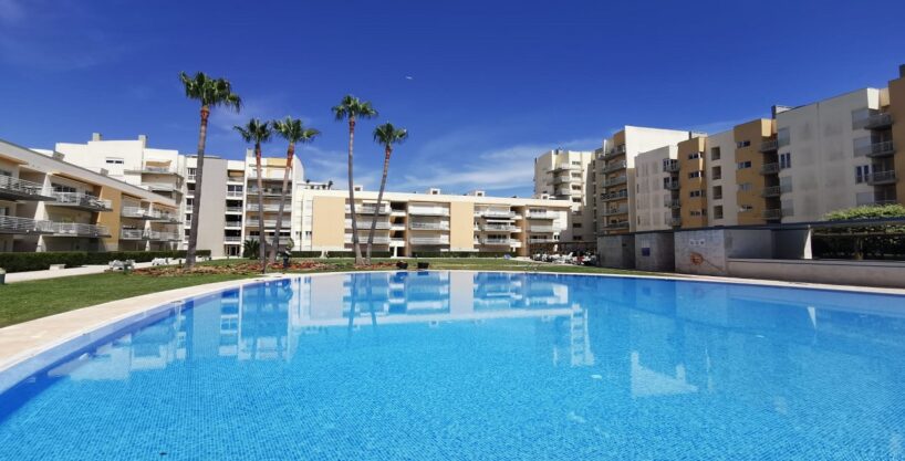 3 bed apartment for sale in Vilamoura, Algarve 1
