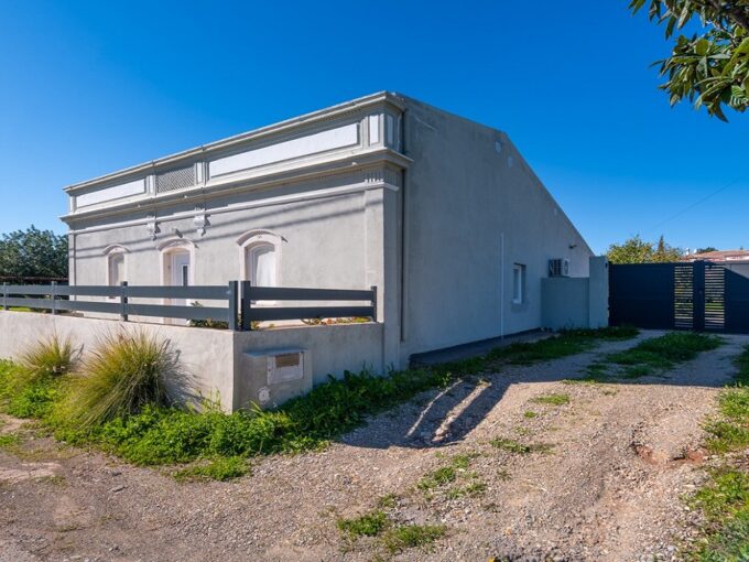 3 bed farmhouse in Santa Catarina, East Algarve 1