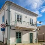 3 bed townhouse for sale in Lagoa centre, Algarve 1